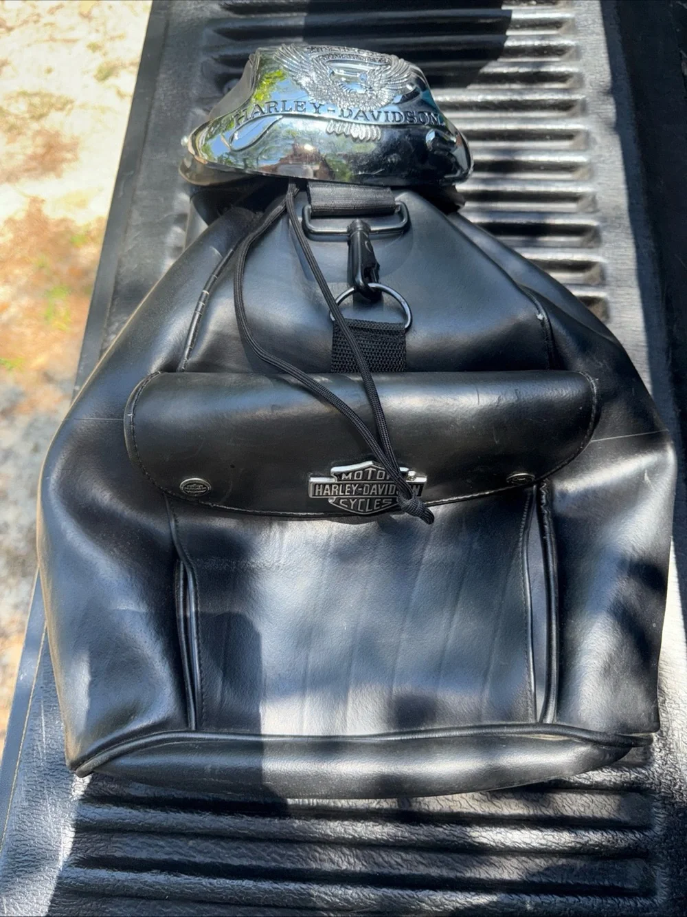 Harley-Davidson Black Leather Men’s Motorcycle Sissy Bar Bag